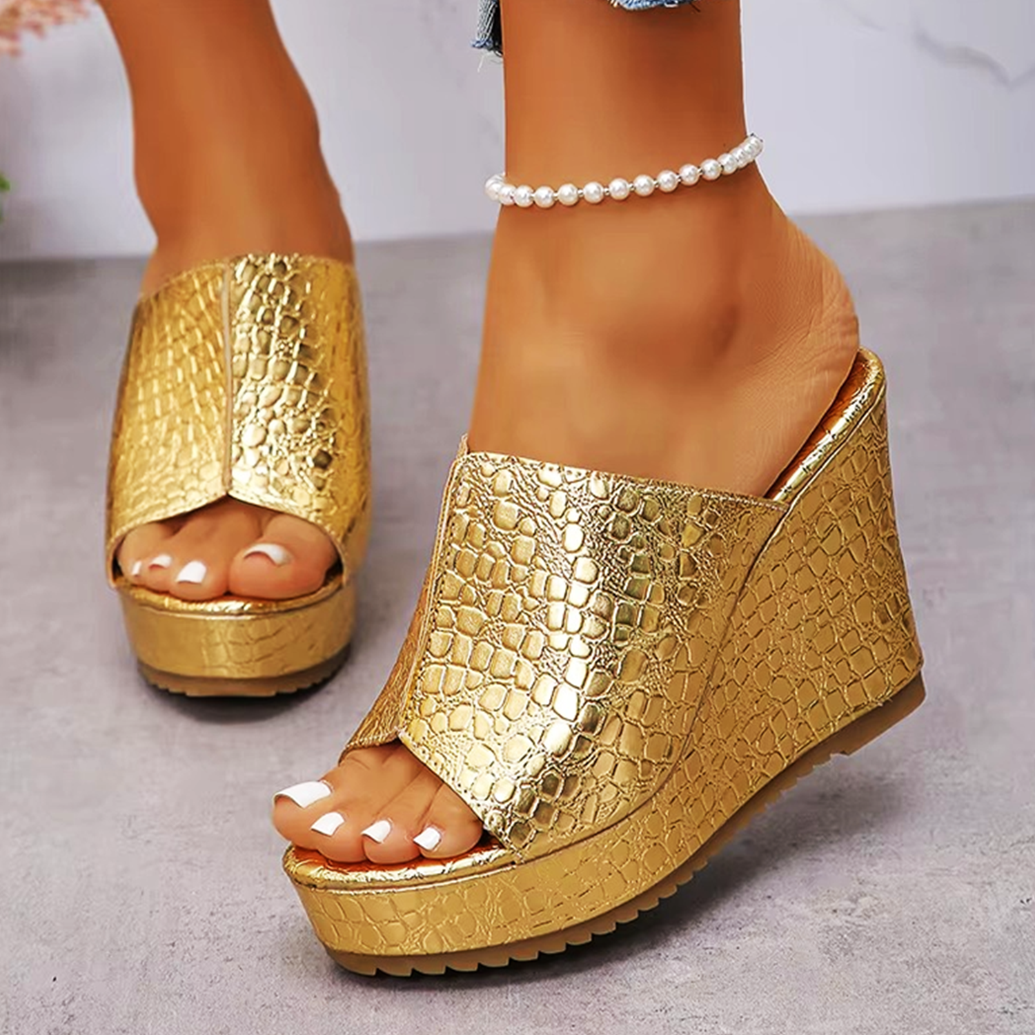 LuxeShine Wedge