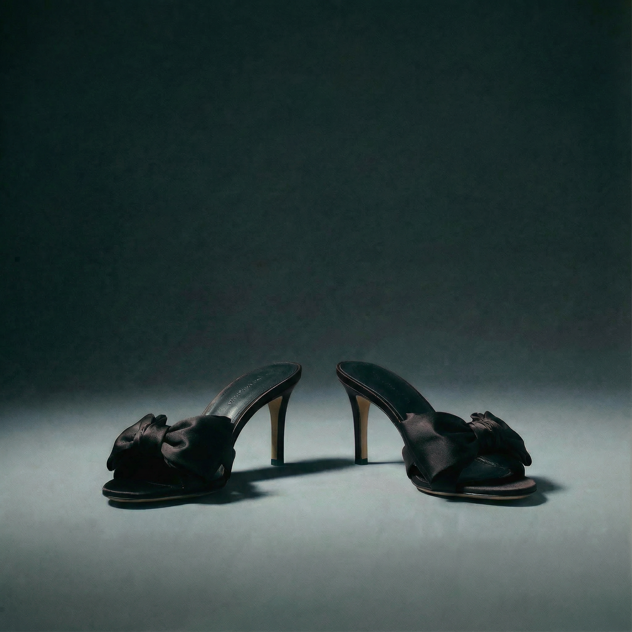 Date Night Bow Heels