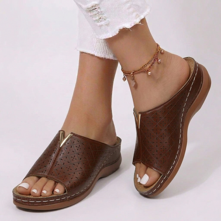 The Kiara Slides