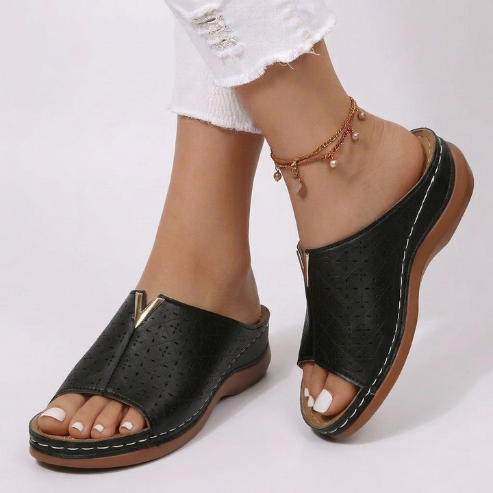 The Kiara Slides