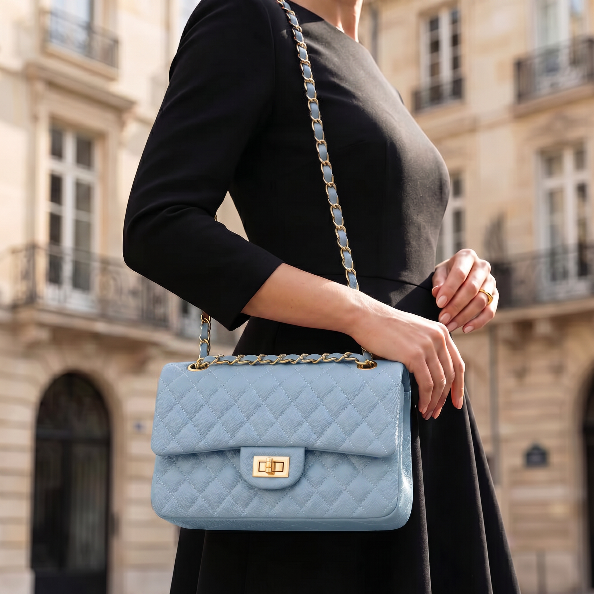 The Scarlett Chain Bag